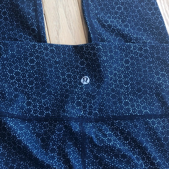 Lululemon High Times 7/8 in star pixel naval blue - Picture 4 of 5